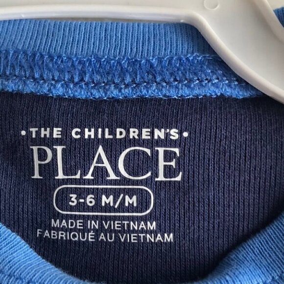 The Children's Place - Boys  Long Sleeved Shirt With Cap - Picture 4 of 4